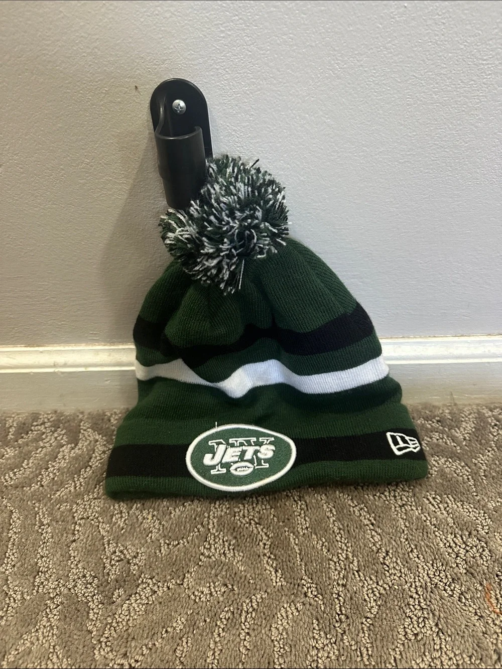 New Era New York Jets Green Pom Beanie with Stripes